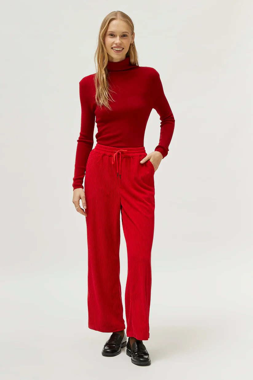 Red &quot;Corduroy&quot; knit pant